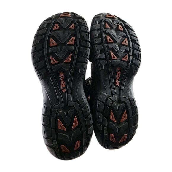 Sandals_&_Flip_Flops
